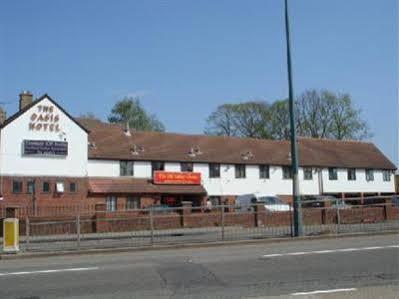 The Oasis Hotel Harlow Eksteriør billede